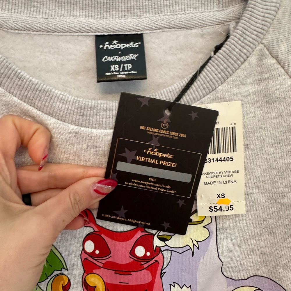 NWT Neopets x Cakeworthy Collab Gray Crewneck Graphic Sweater XS (Unisex) - Picture 2 of 7